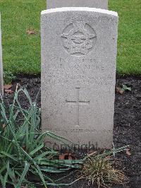 Berlin 1939-1945 War Cemetery - Van Slyke, Allan Ross